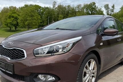 Kia ceed / Ceed 105.000 km 7.499 &euro; Schönaich 71101