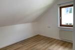 Dachgeschoßwohnung Heilbronn Frankenbach - 3 Zimmer, 80 m&sup2;, 950&euro; | Angebot:25995952