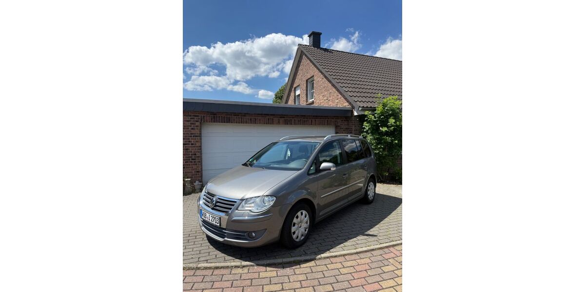 VW Touran 163.000 km 6.999 &euro; Wolfsburg 38446