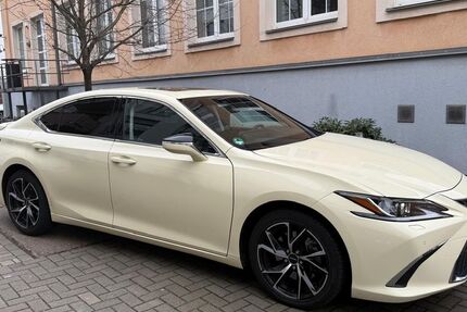 Lexus ES 300 65.000 km 45.900 &euro; Dresden 01159