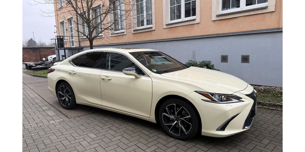 Lexus ES 300 65.000 km 45.900 &euro; Dresden 01159