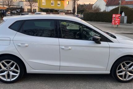 Seat Ibiza 67.000 km 11.990 &euro; München 80689