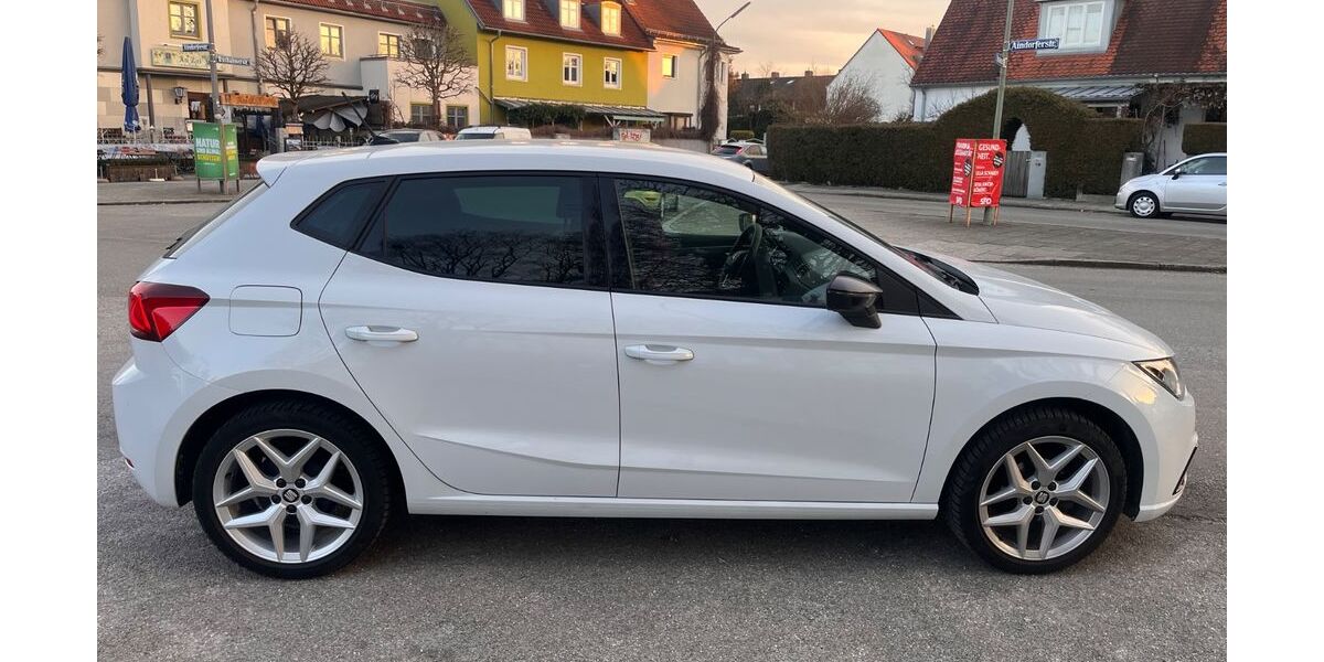 Seat Ibiza 67.000 km 11.990 &euro; München 80689
