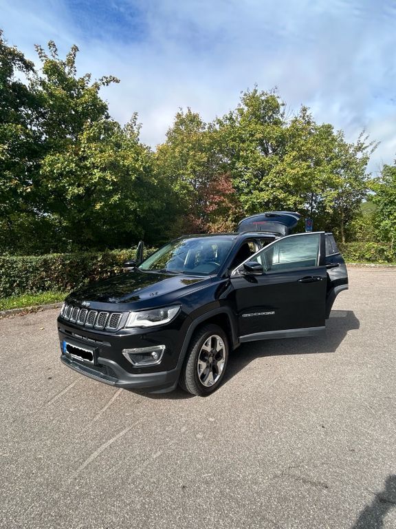 Jeep Compass 82.500 km 18.200 € Beilstein 71717
