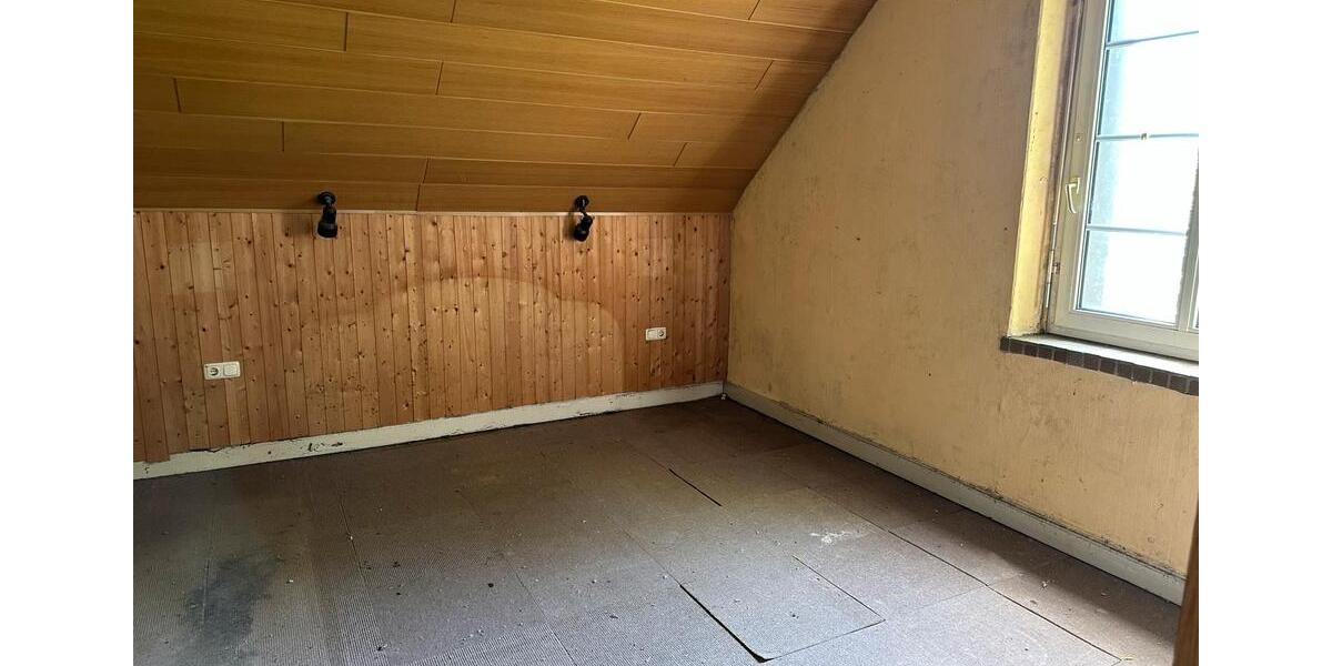 Doppelhaushälfte Altena - 10 Zimmer, 169 m&sup2;, 123.000&euro; | Angebot:26821762