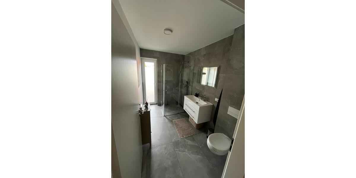 Einfamilienhaus Gummersbach - 2.5 Zimmer, 75 m&sup2;, 920&euro; | Angebot:25830520