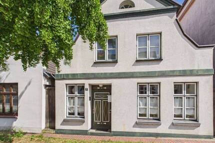 Haus Bad Oldesloe - 4 Zimmer, 130 m&sup2;, 445.000&euro; | Angebot:26787143