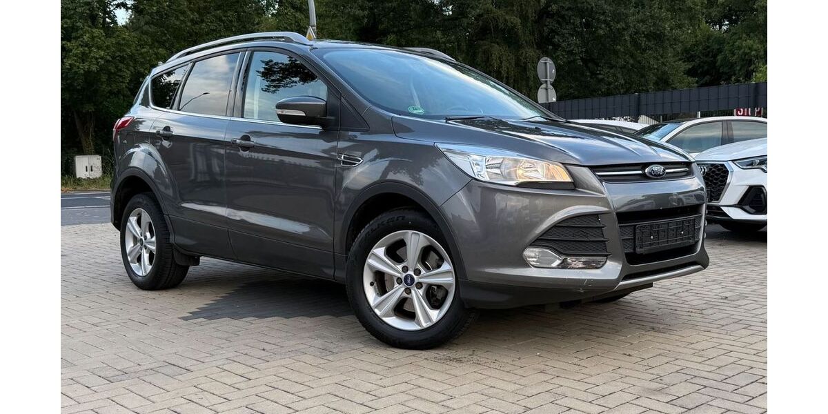 Ford Kuga 143.000 km 7.500 &euro; Neustadt 31535