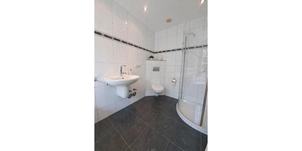 Erdgeschoßwohnung Eppelborn - 5 Zimmer, 120 m&sup2;, 980&euro; | Angebot:26285115