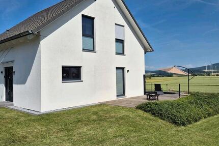 Haus Schenklengsfeld - 4 Zimmer, 138 m&sup2;, 330.000&euro; | Angebot:27009887