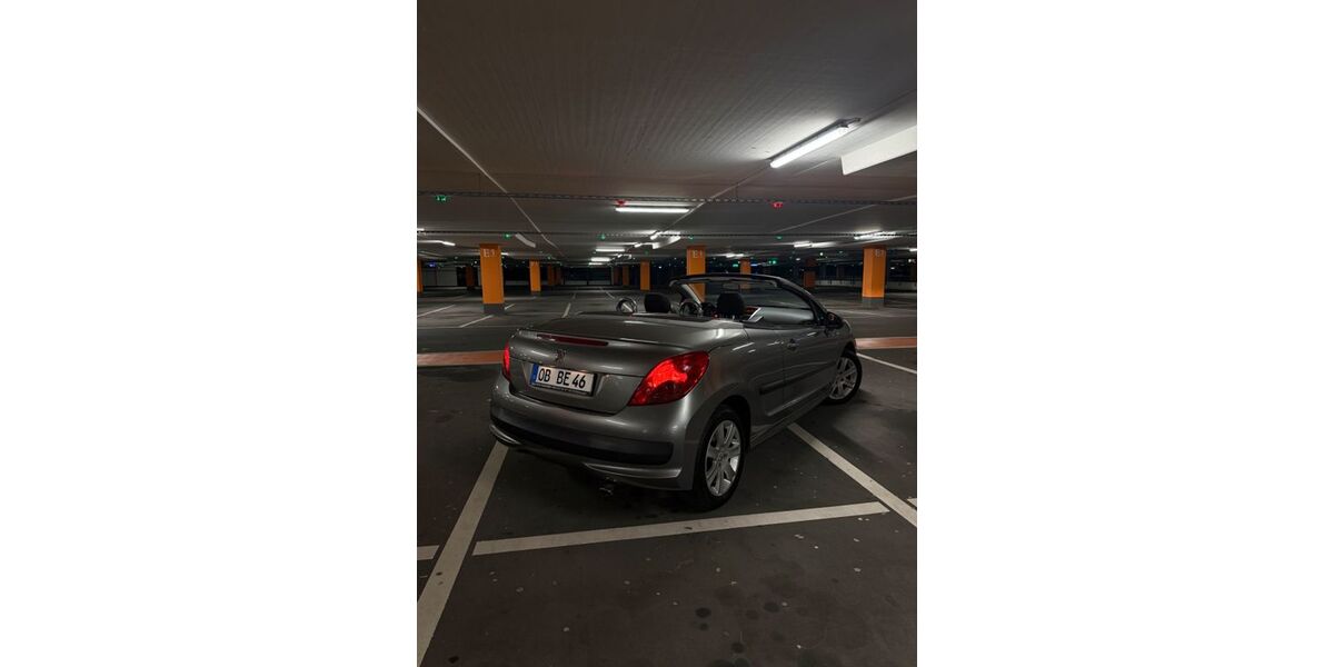 Peugeot 207 150.000 km 2.790 &euro; Oberhausen 46119