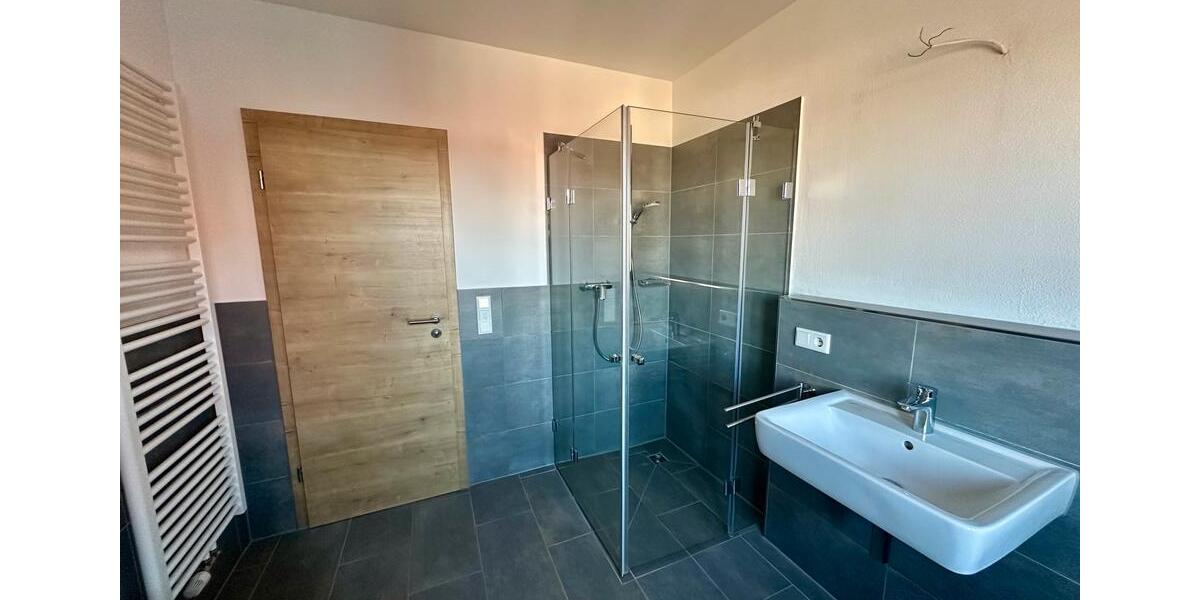 Etagenwohnung Arnstorf - 2 Zimmer, 82 m&sup2;, 840&euro; | Angebot:25416896