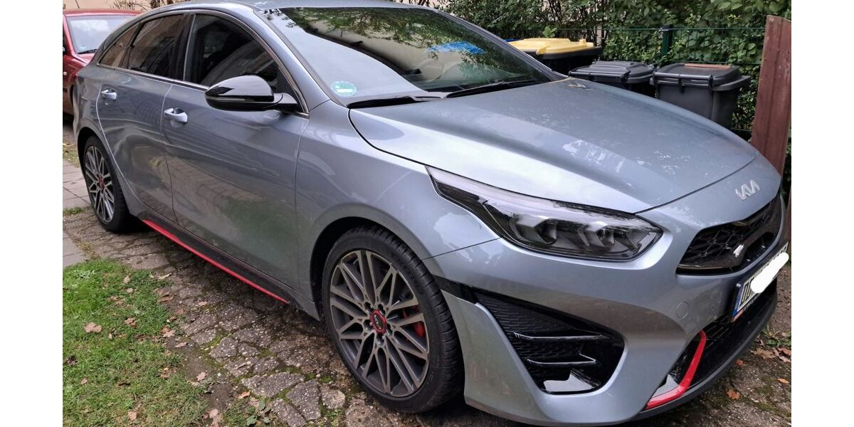 Kia pro ceed / ProCeed 21.651 km 27.950 &euro; Dresden 01157