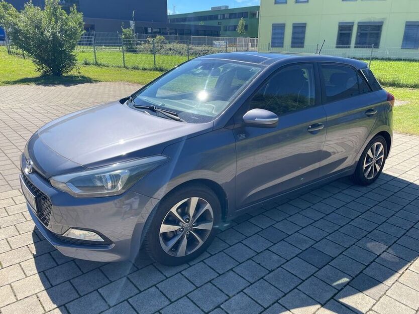 i20