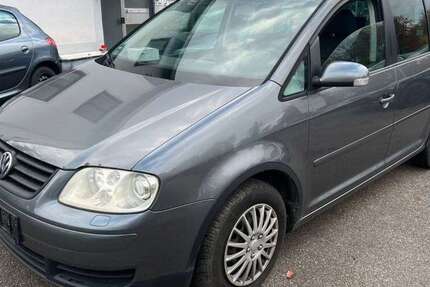 VW Touran 319.000 km 2.000 &euro; Lahr-Langenwinkel 77933