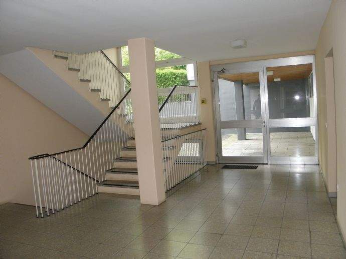 Etagenwohnung Coburg - 4 Zimmer, 110 m&sup2;, 650&euro; | Angebot:26378698