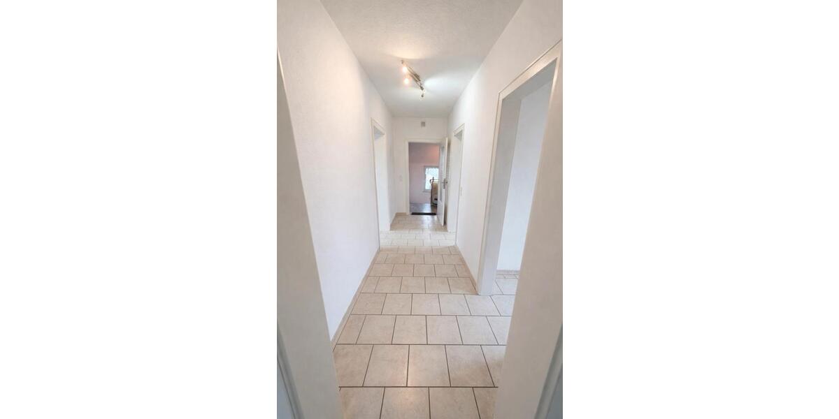 Dachgeschoßwohnung Remscheid - 3 Zimmer, 70 m&sup2;, 950&euro; | Angebot:25976746