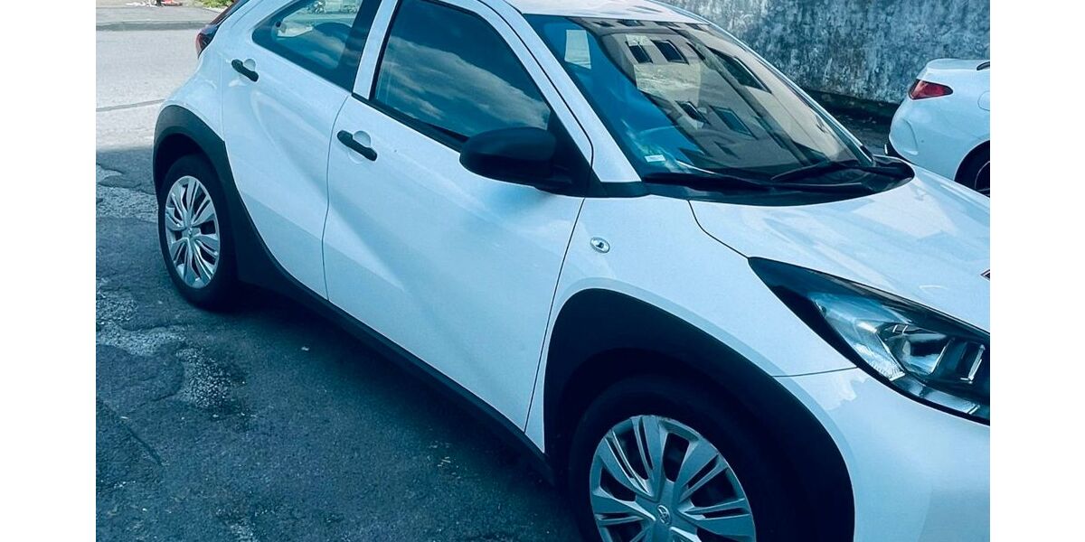 Toyota Aygo (X) 90.000 km 12.999 &euro; Wesel 46485