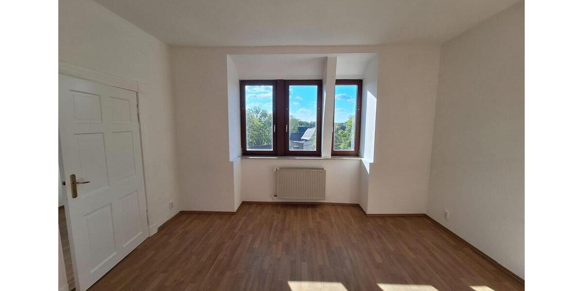 Etagenwohnung Halle (Saale) Silberhöhe - 5 Zimmer, 115 m&sup2;, 800&euro; | Angebot:25105305