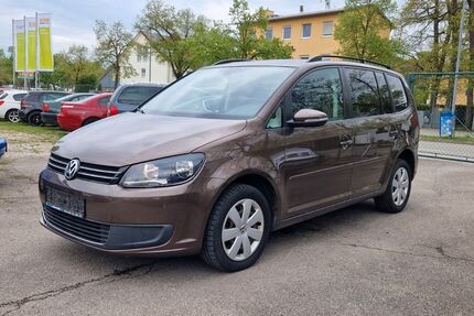 VW Touran 218.249 km 4.999 &euro; Fürstenfeldbruck 82256