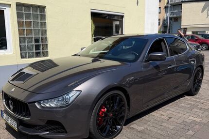 Maserati Ghibli 112.000 km 26.900 &euro; Frankfurt 65929