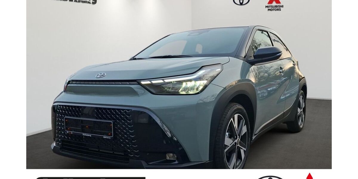 Toyota Aygo (X) 2.401 km 24.980 &euro; Hamburg 22399