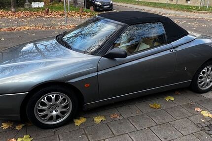 Alfa Romeo Spider 145.000 km 8.250 &euro; Heidelberg 69115