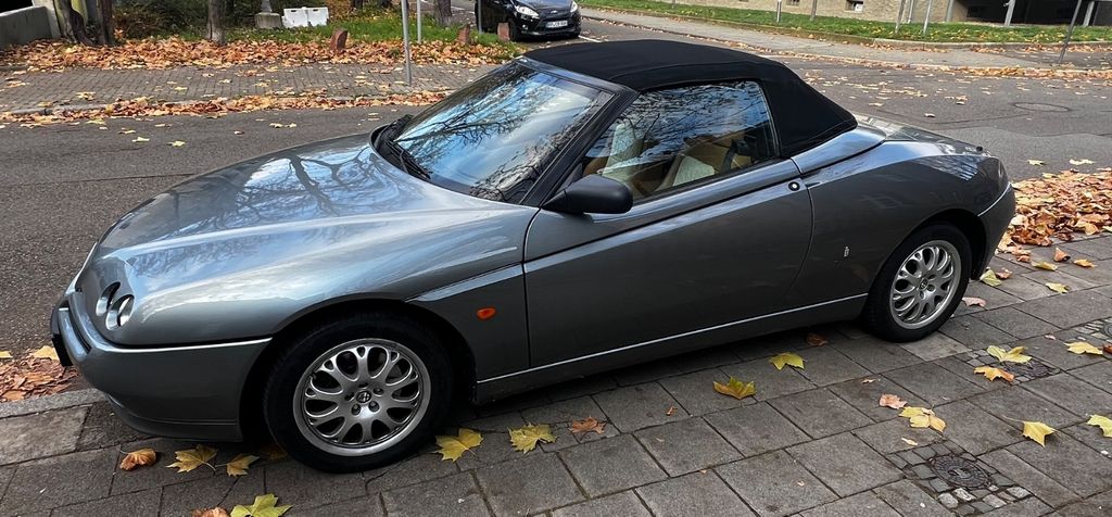 Alfa Romeo Spider 145.000 km 8.250 &euro; Heidelberg 69115