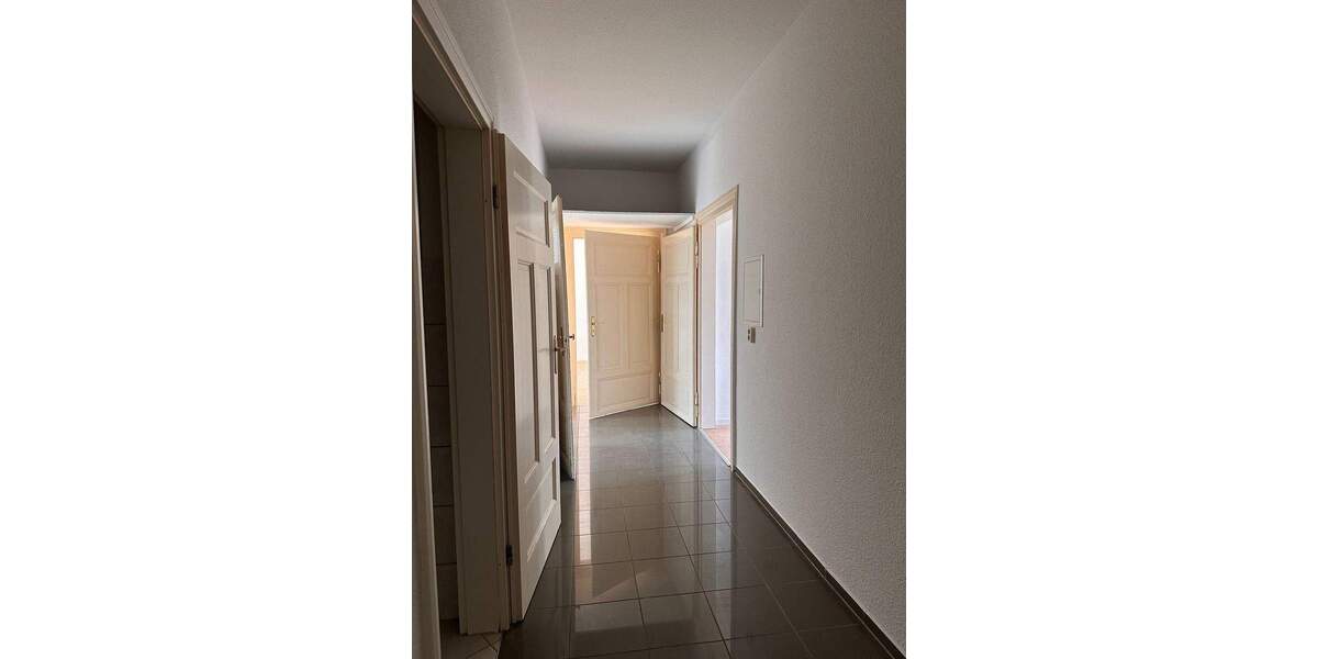 Etagenwohnung Görlitz Südstadt - 3 Zimmer, 77 m&sup2;, 385&euro; | Angebot:26389140