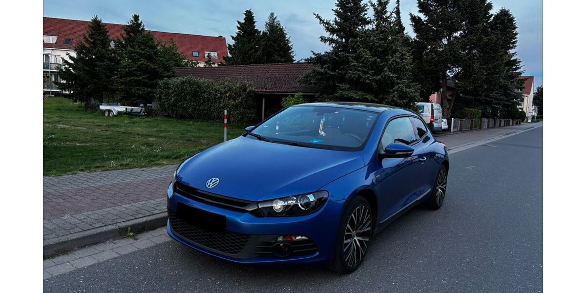 VW Scirocco 212.000 km 6.199 &euro; Möser 39291