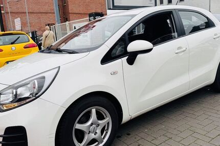 Kia Rio 142.000 km 5.950 € Hannover 30455