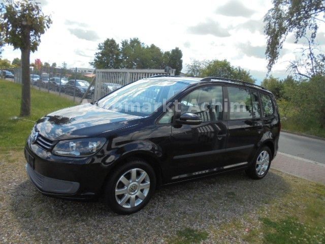 VW Touran 195.000 km 5.950 &euro; Achim 28832