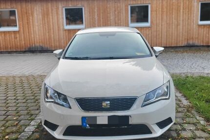 Seat Leon 154.554 km 7.900 &euro; Polling 82398