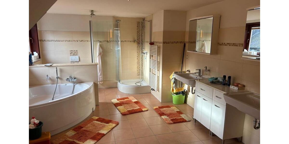 Einfamilienhaus Eschede - 20 Zimmer, 330 m&sup2;, 3.000&euro; | Angebot:25056783