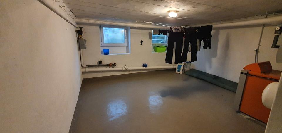 Hochparterre Bad Pyrmont - 4 Zimmer, 100 m&sup2;, 900&euro; | Angebot:26321761