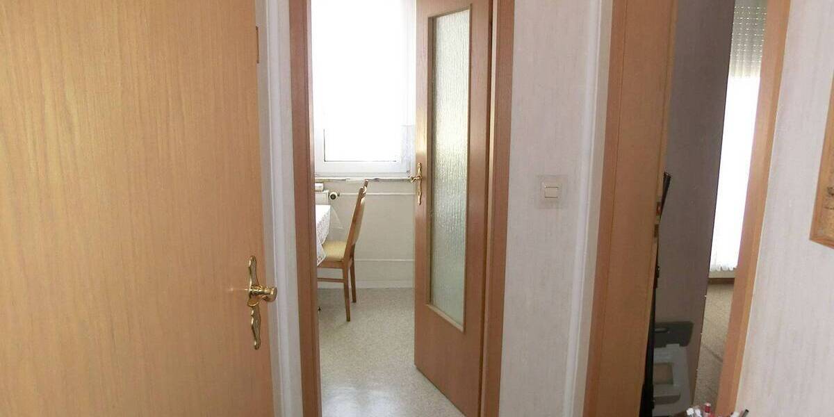 Etagenwohnung Hoyerswerda - 3 Zimmer, 77 m&sup2;, 79.000&euro; | Angebot:25986169