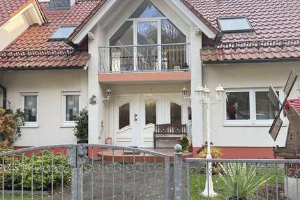 Haus zum Kaufen in Nümbrecht 499.000 € 216 m² 7 zimmer