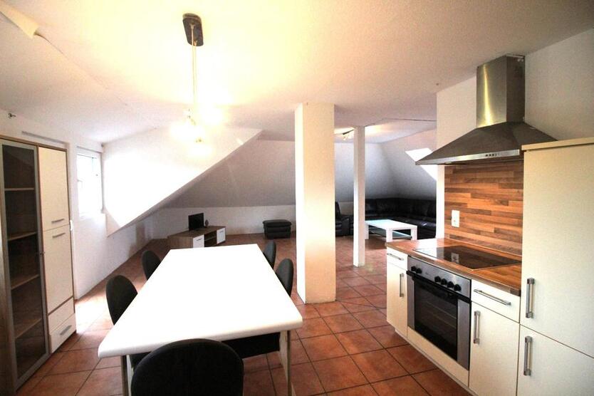 gemütliche 3-Zimmer-Wohnung mit großen Wohn-und Küchenbereich
