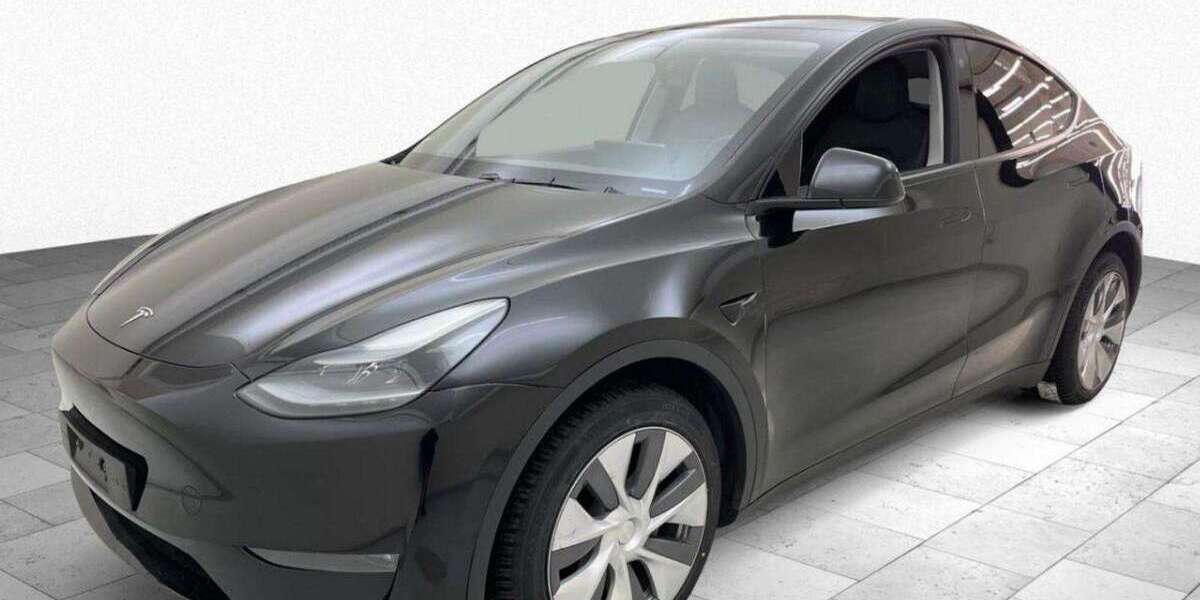 Tesla Model Y 33.858 km 35.450 &euro; Herges-Hallenberg 98587