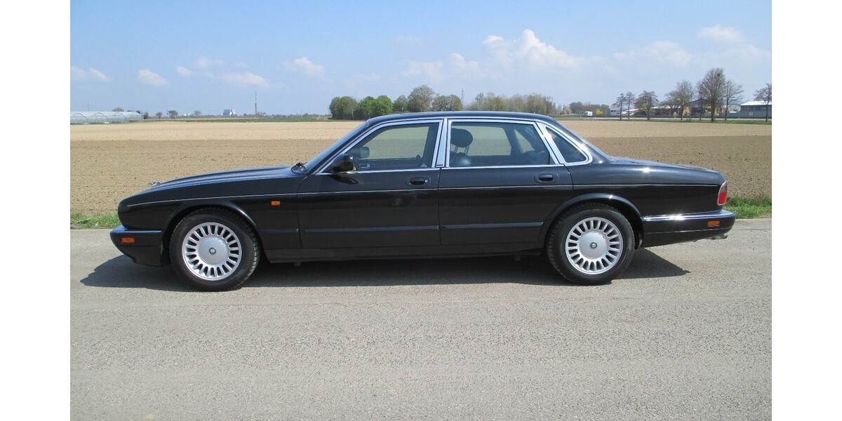 Jaguar X-Type 203.000 km 4.750 € Knittelsheim 76879