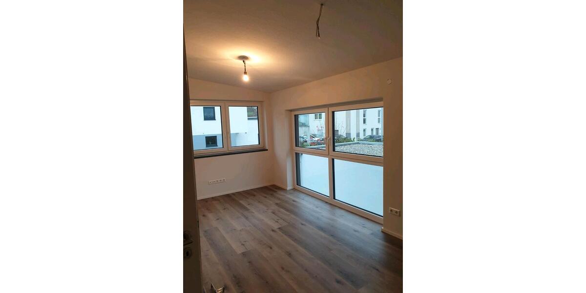 Doppelhaushälfte Schemmerhofen - 4 Zimmer, 155 m&sup2;, 1.600&euro; | Angebot:26641062
