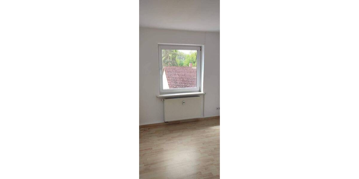 Etagenwohnung Halle (Saale) Ammendorf-Beesen - 2 Zimmer, 45 m&sup2;, 270&euro; | Angebot:26891787