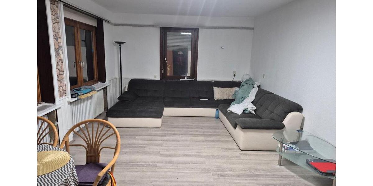 Erdgeschoßwohnung Offenburg - 3 Zimmer, 90 m&sup2;, 900&euro; | Angebot:26408607
