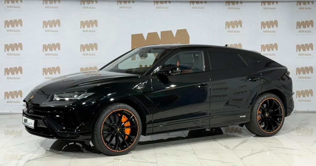 Lamborghini Urus 23.000 km 273.999 &euro; Münsing 82541