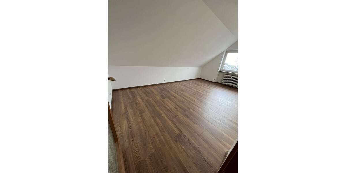 Etagenwohnung Uetze - 2 Zimmer, 73 m&sup2;, 690&euro; | Angebot:25429585