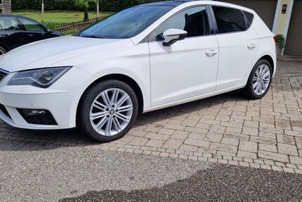 Seat Leon 108.500 km 11.800 &euro; Surberg 83362