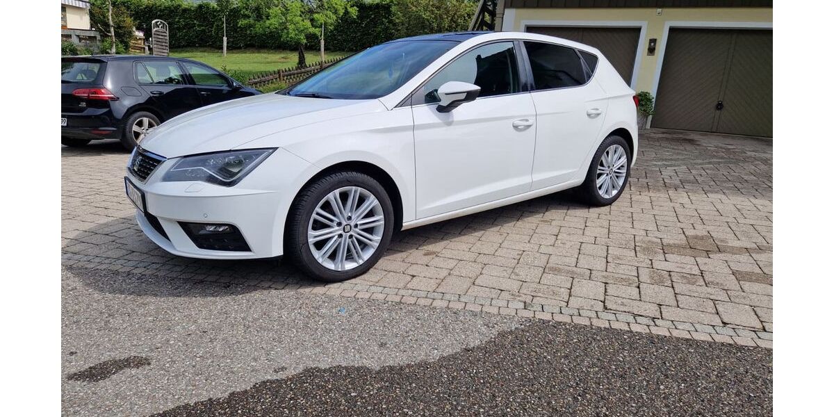 Seat Leon 108.500 km 11.800 &euro; Surberg 83362