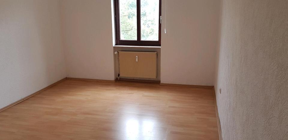 Etagenwohnung Saarbrücken West - 1 Zimmer, 75 m&sup2;, 130.000&euro; | Angebot:26062904