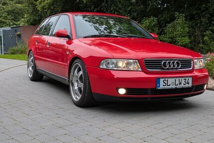 Audi A4 513.000 km 2.490 &euro; Stoltebüll 24409