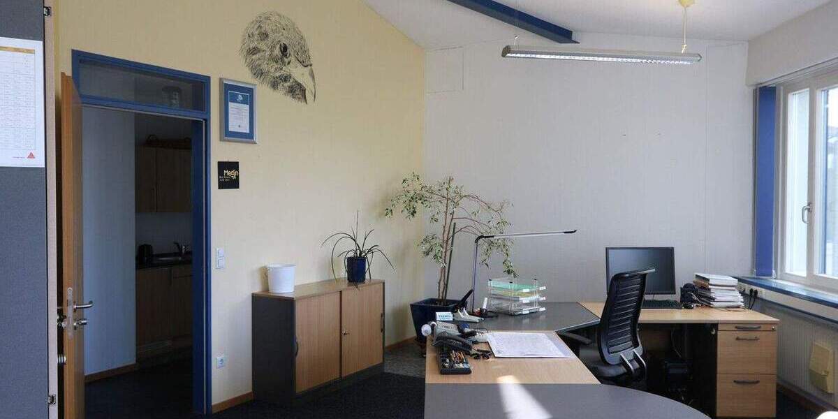 Gewerbeobjekt Herrieden Schernberg - 7 Zimmer, 220 m&sup2;, 2.528&euro; | Angebot:24436108